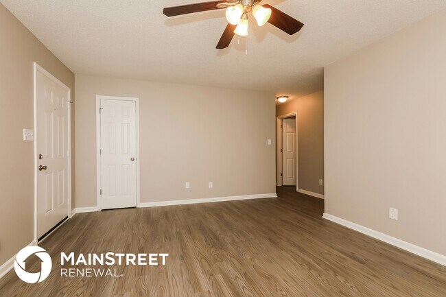 Building Photo - 515 Meadowview Dr