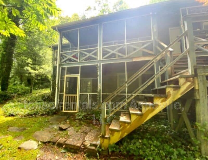 Primary Photo - 30 Craven Hill Cir