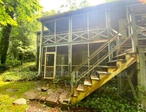 Building Photo - 30 Craven Hill Cir