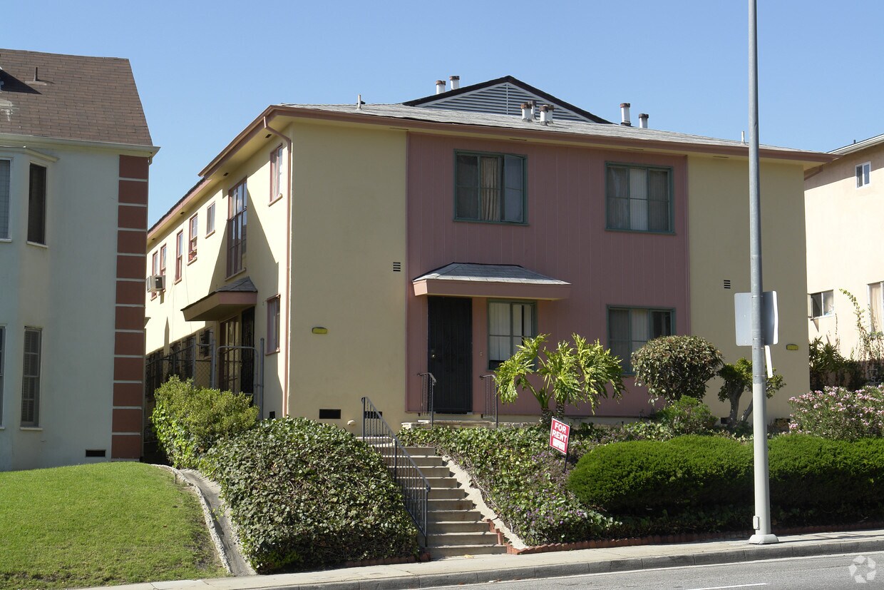 Building Photo - 4919 Beverly Blvd