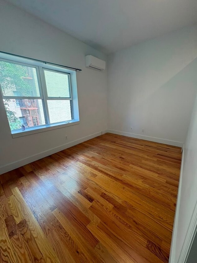 Photo - 155 Elliott Ave (Yonkers, NY)