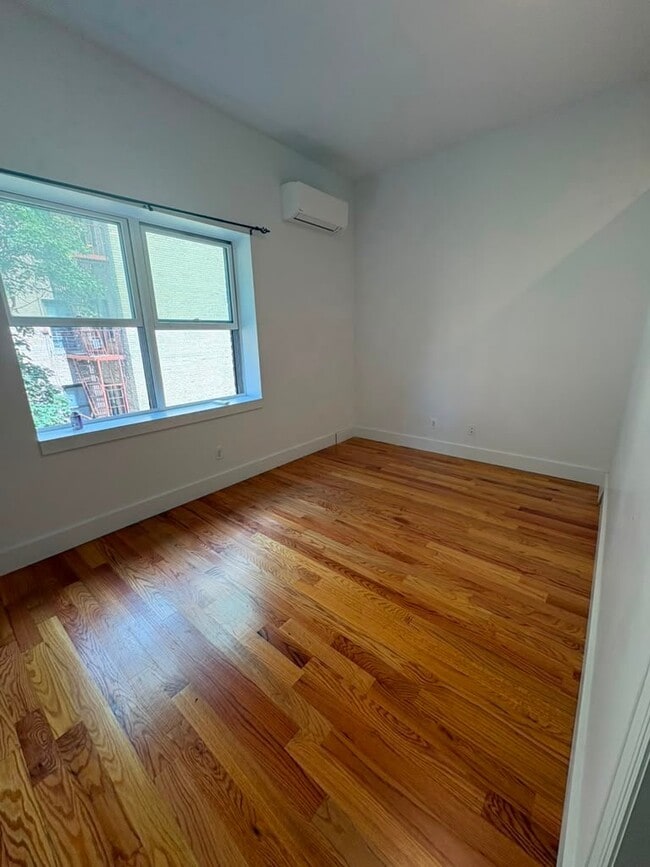 Photo - 155 Elliott Ave (Yonkers, NY) Apartment