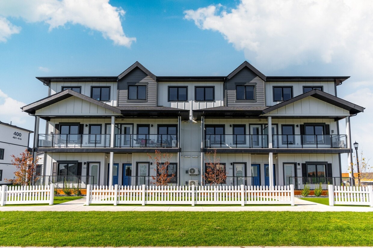 Primary Photo - Latitude 49 Townhomes