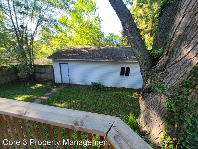 Building Photo - 3 br, 1 bath House - 506 Graham