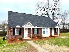 Building Photo - 1028 Cherry Hills Ct