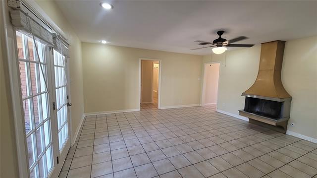 Foto del edificio - 7024 Treehaven Rd