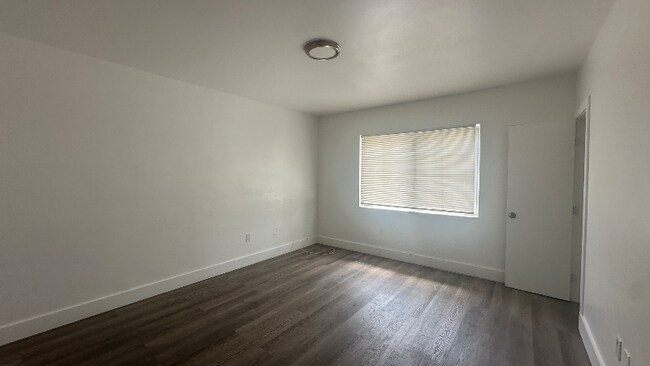 Foto del edificio - 954 SW 2nd St