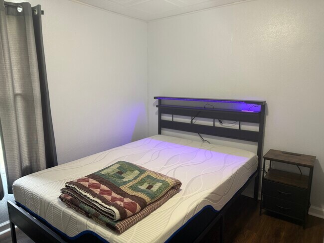 Habitación - 262 Wade Kelly Rd