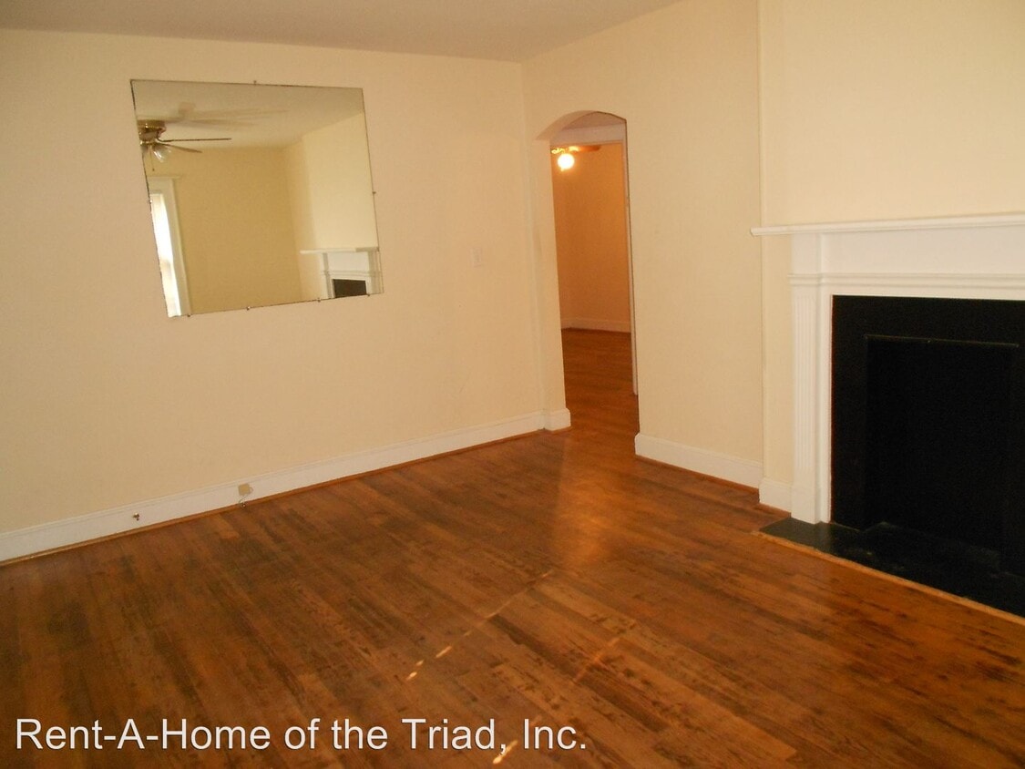 Building Photo - 1309 S Josephine Boyd St