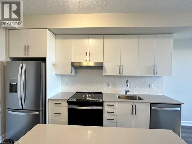 Building Photo - 3200 William Coltson Ave