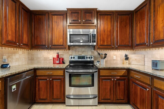 Building Photo - 12713 Gaelic Glen Ct