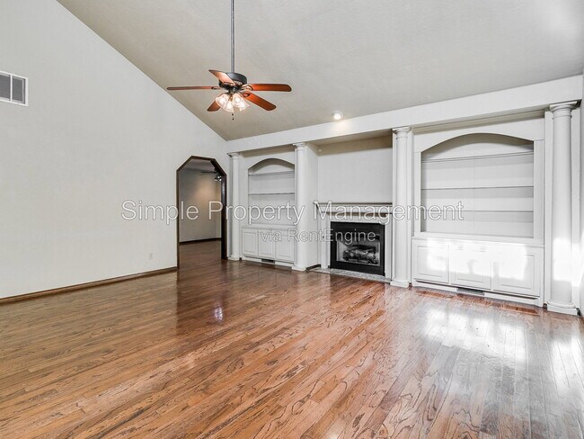 Foto del edificio - 3837 Sunward Cir