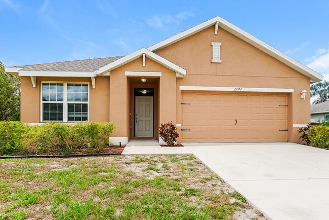 Building Photo - 2002 SE 12th St Building Photo - 2002 SE 12th St