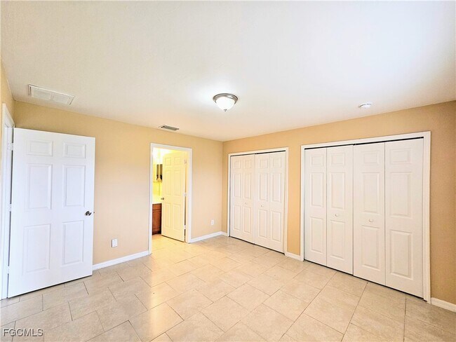 Foto del edificio - 1114 Harry Ave S