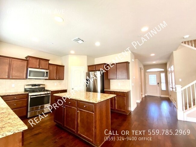 Building Photo - $2,595  Beautiful 4 Bedroom Home with Sola...