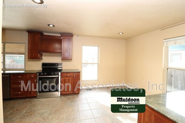 Foto del edificio - 3815 Windsong Ct