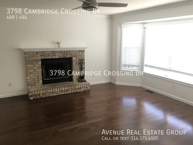 Foto del edificio - Just Listed! - 3798 Cambridge Crossing Dr