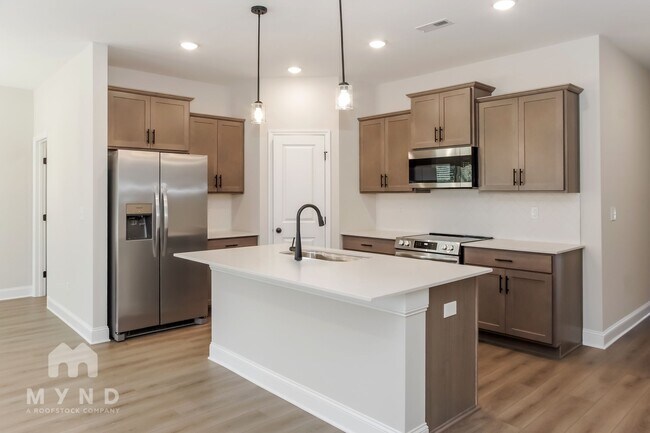 Building Photo - 149 Rose Vly Dr