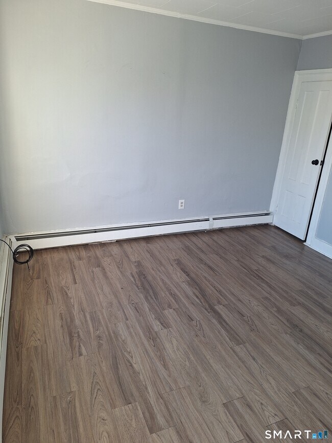 Building Photo - 199 Saltonstall Ave