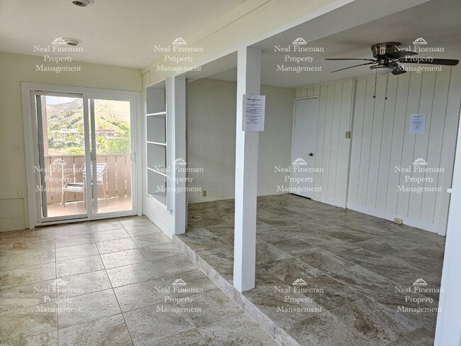 Foto del edificio - Studio/1 Bathroom Apartment. 60 steps walk up to the apartment. No parking. Rented as shown