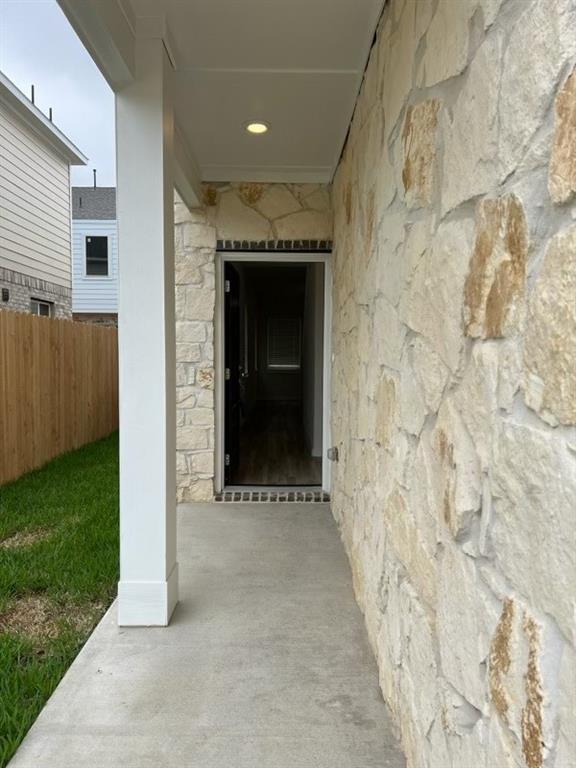 Building Photo - 31919 Kirkham Frst Dr