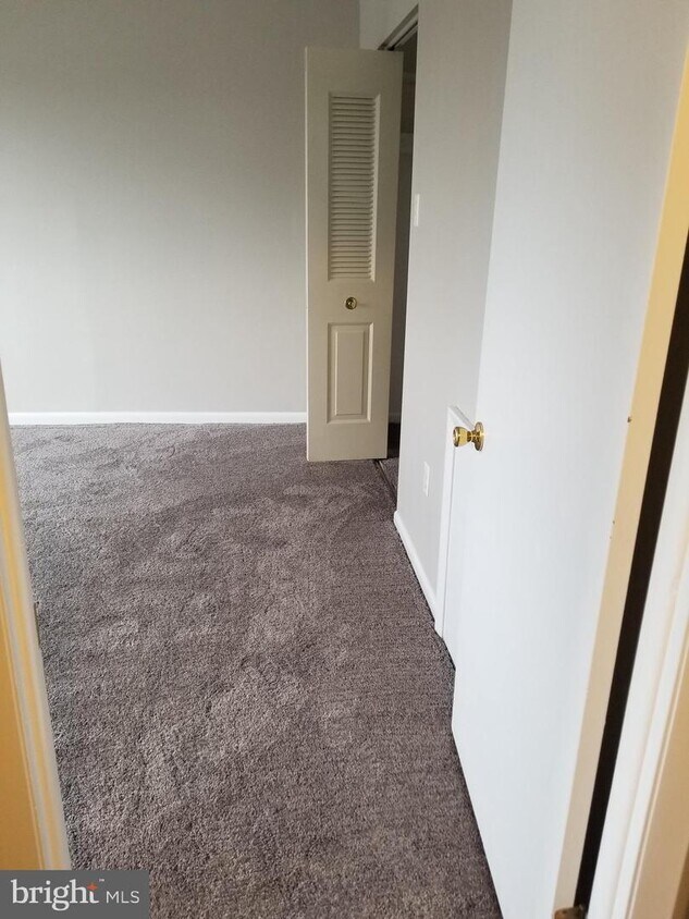 Foto principal - 295 E Jefferson St