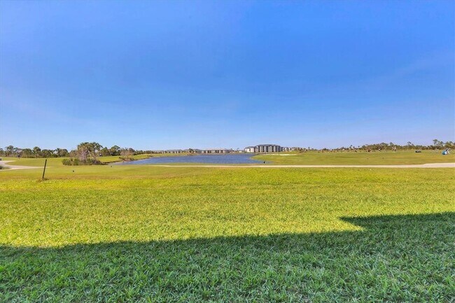 Building Photo - 12140 Wellen Golf St