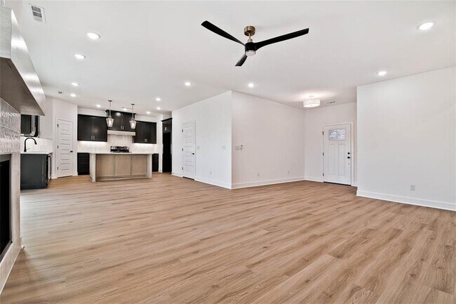 Foto del edificio - 25 Fields Ln