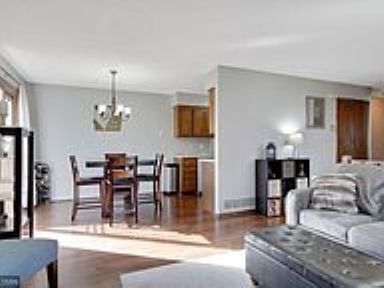 Dining room - 1A Golden Oak Dr