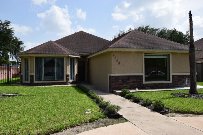 Building Photo - 2208 Carla Marie Way