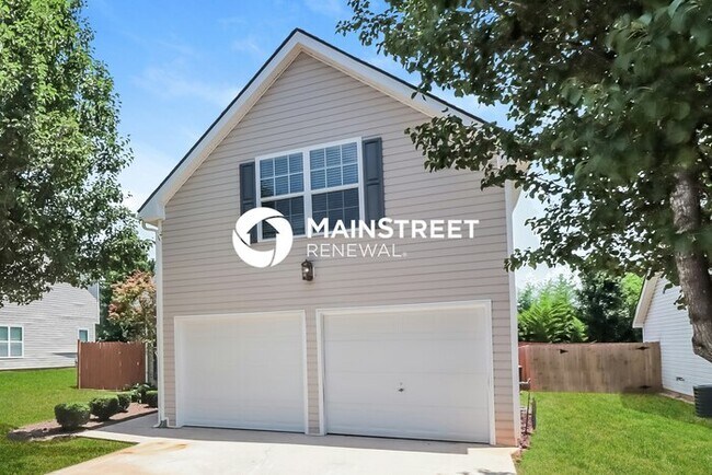 Foto del edificio - 5 Bedroom Pet-Friendly Home in Villa Rica, GA with Main Street Renewal