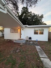 Building Photo - 3219 Windsor Ave