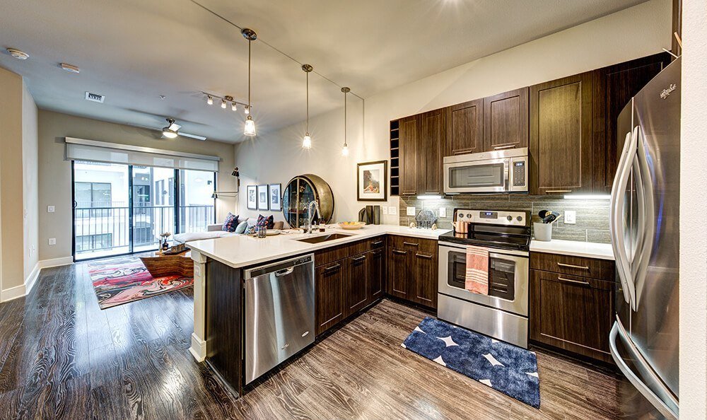 Foto principal - 301 E Riverside Dr