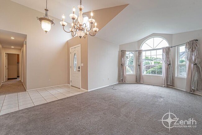 Foto del edificio - 5534 NW Jackson Loop