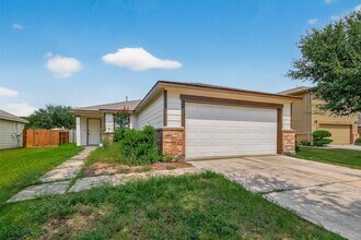 Building Photo - 607 Salma Ct