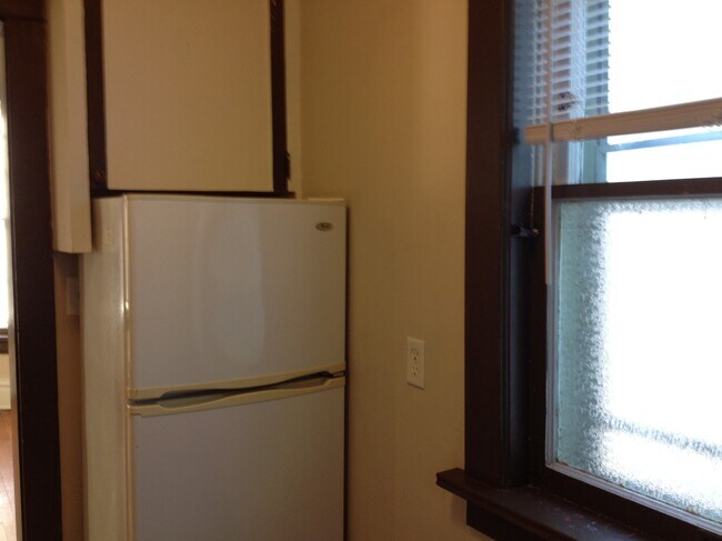 Foto del edificio - 4904 Davenport St