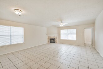 Building Photo - 12039 Lucky Meadow Dr