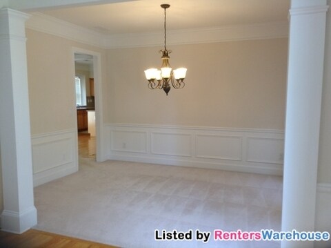 Building Photo - 1115 Mountclaire Dr