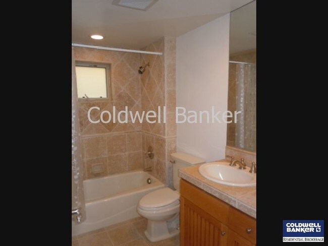 Building Photo - 4029 Sunset Ln
