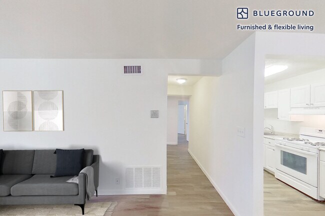 Building Photo - 51 Keys Dr