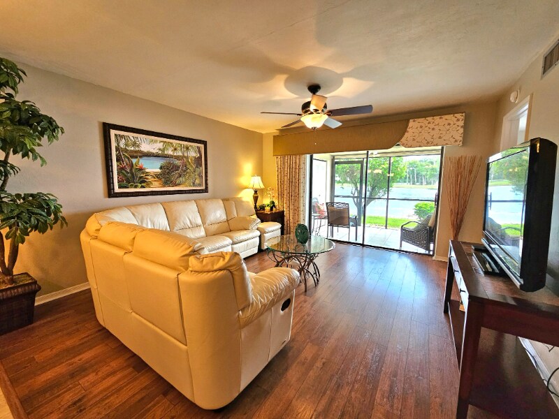 13091 Cross Creek Blvd Unit 304, Fort Myers, FL 33912 Condo for Rent