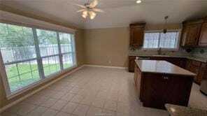Foto del edificio - 307 Stoney Hills Ct