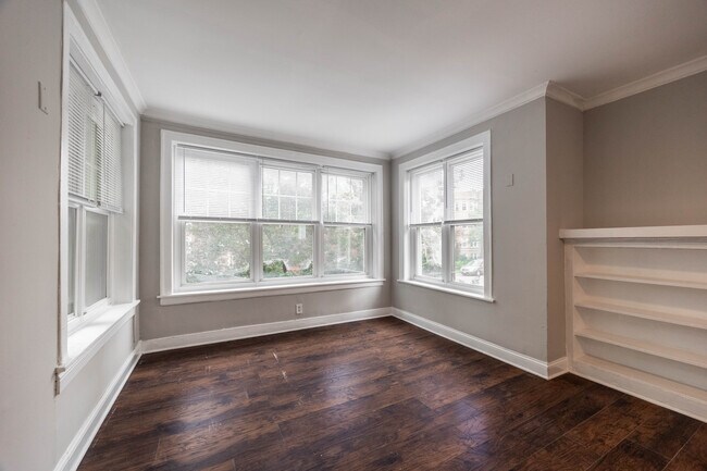 Photo - 6300 North Oakley Avenue #2 Apartment