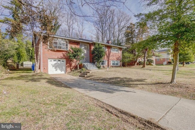 Building Photo - 6417 Earlham Dr