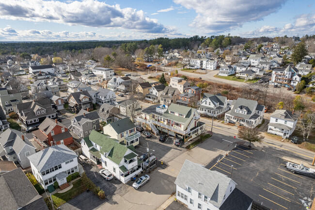 Aerial Photo - 99 W Grand Ave