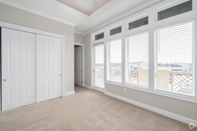 PH1 - PRIMARY BEDROOM - 755 Broad