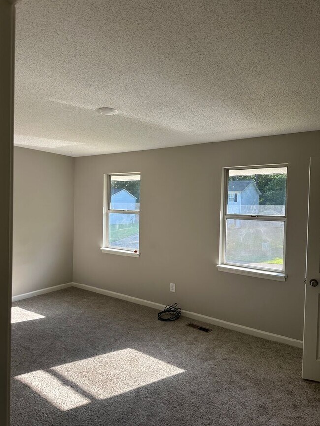 Building Photo - Welcome to Charriot Drive