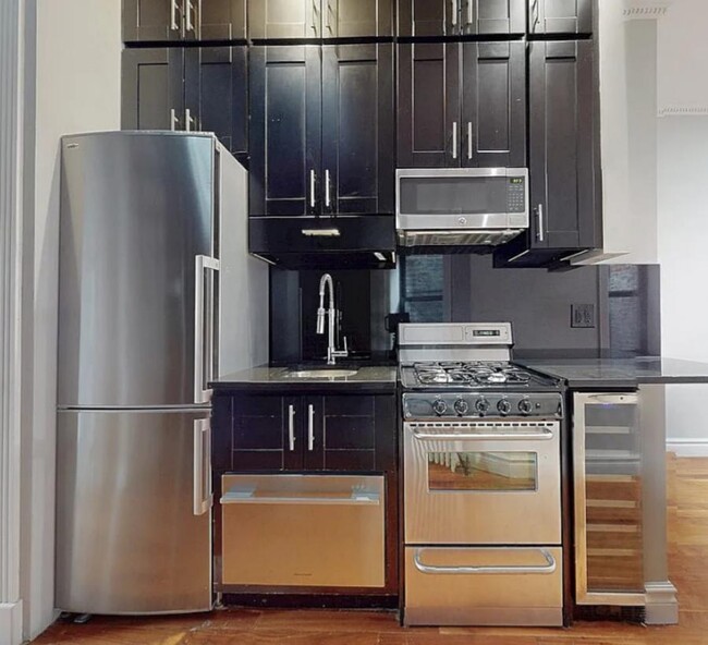 Building Photo - 1 bedroom in New York NY 10010