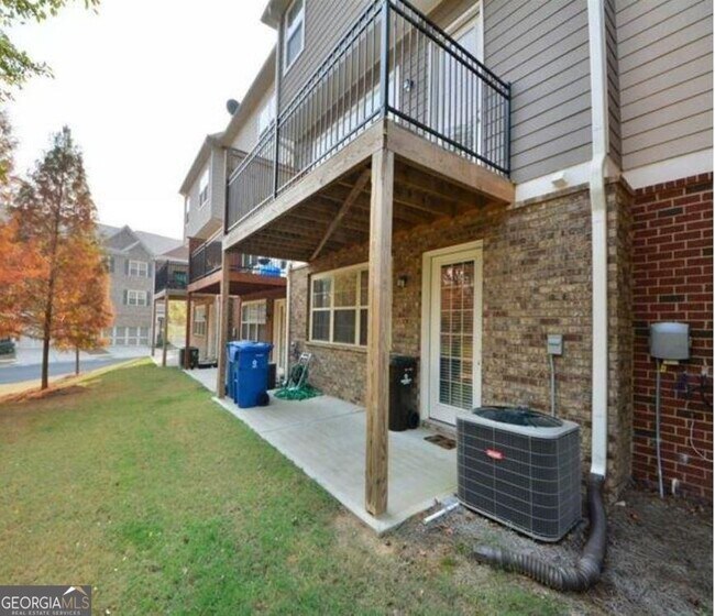 Foto del edificio - 2415 Tenor Ln