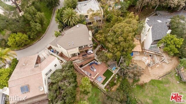 Foto del edificio - 3 br, 3 bath House - 3060 Franklin Canyon Dr